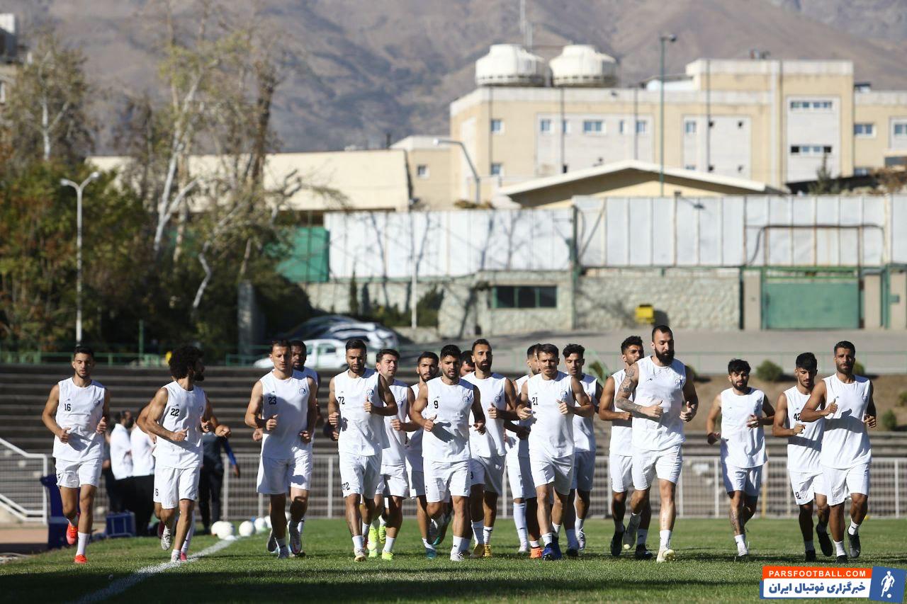 گزارش تمرین امروز جمعه 21 آبان استقلال ؛ غیبت سیاوش یزدانی به دلیل حضور در اردوی تیم ملی