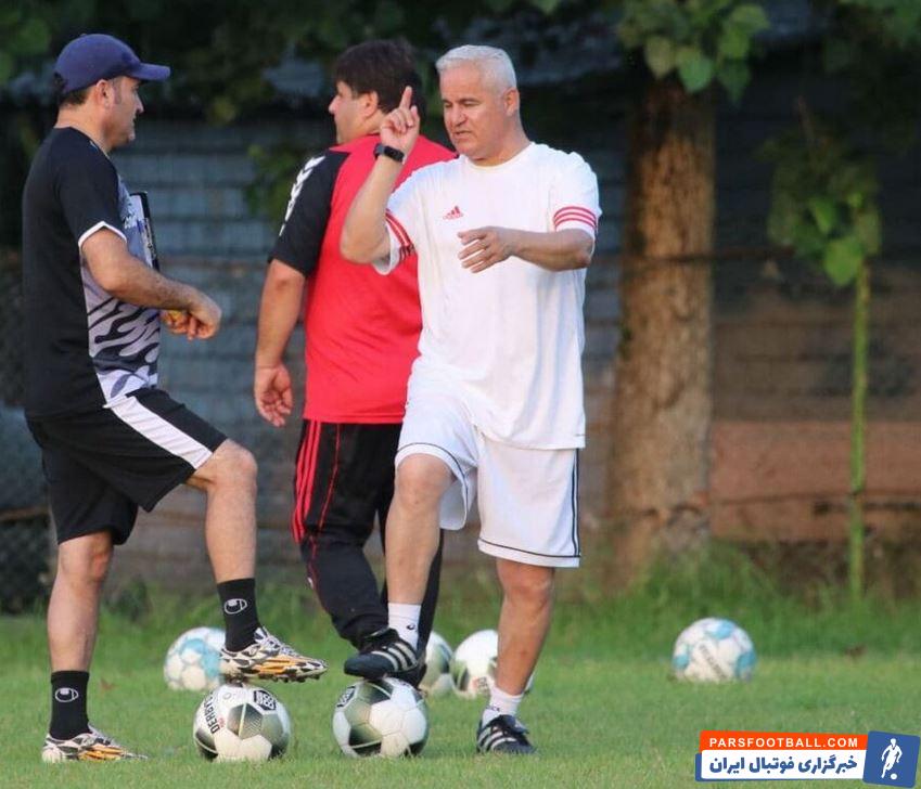کوروش برمک مربی شهرداری آستارا : میخواهند ملوان را به لیگ برتر بیاورند ؛ مازیار تهدید کرد فدراسیون را به آتش میکشد