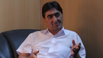 ناصر محمدخانی : پرسپولیس باز هم گزینه اول قهرمانی است