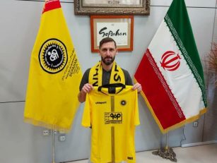 محمدرضا خلعتبری ، مهاجم تیم سپاهان اصفهان گفت : از شنیدن خبر فوت هوادار سپاهان پیش از دیدار مقابل ذوب آهن خیلی ناراحت شدم.