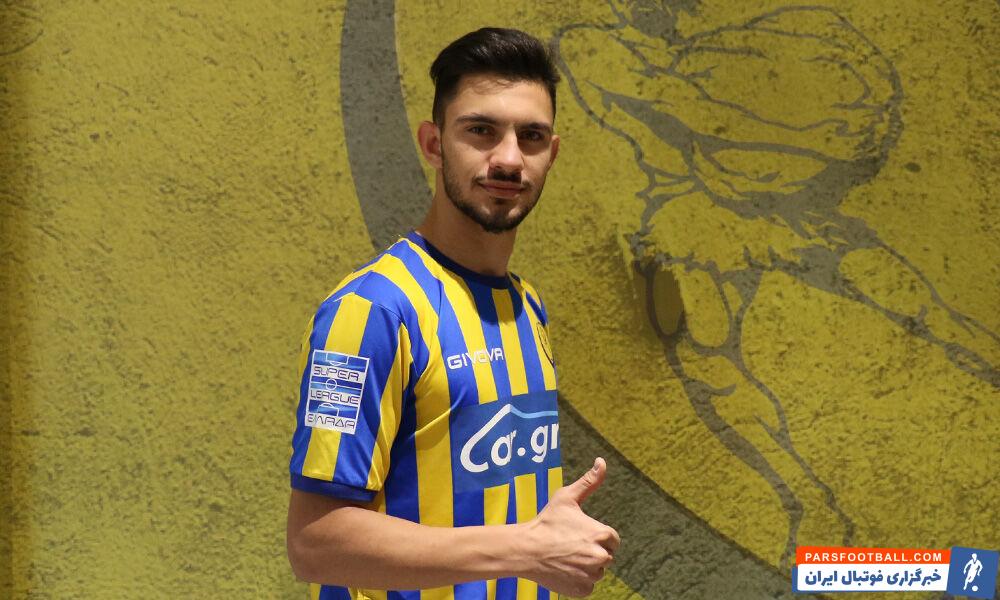 جواد نکونام در دقایق آخر نقل و انتقالات قصد داشت که محمدرضا آزادی را از باشگاه استقلال جذب کند که با مخالفت فرهاد مجیدی مواجه شد.