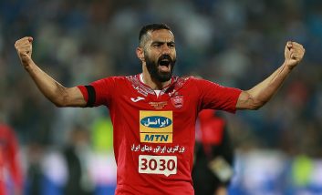 محسن ربیع خواه ، بازیکن پیشین پرسپولیس گفت : احمد نوراللهی و حسین کنعانی زادگان ، پیشنهادات معقولی داشتند که با آن موافقت نشد و این دو بازیکن رفتند.