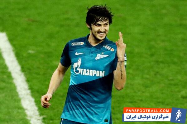 مدیر ورزشی باشگاه لیون فرانسه در گفتگو با رسانه های روسیه ای گفت : سردار آزمون را خیلی دوست دارین و برای جذب او تلاش می کنیم.