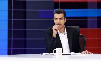 تیم رسانه ورزش در مقابل پلیس راهور با نتیجه دو بر یک شکست خورد . تک گل تیم رسانه ورزش را عادل فردوسی پور از روی نقطه پنالتی به ثمر رساند.