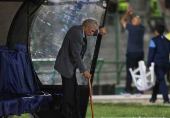 نگاهی به پر افتخارترین مربیان تاریخ فوتبال استقلال ؛ نام منصور پورحیدری هنوز در تاریخ باشگاه آبی تهران می درخشد