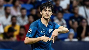 لیون فرانسه همچنان به دنبال جذب سردار آزمون مهاجم تیم ملی فوتبال ایران