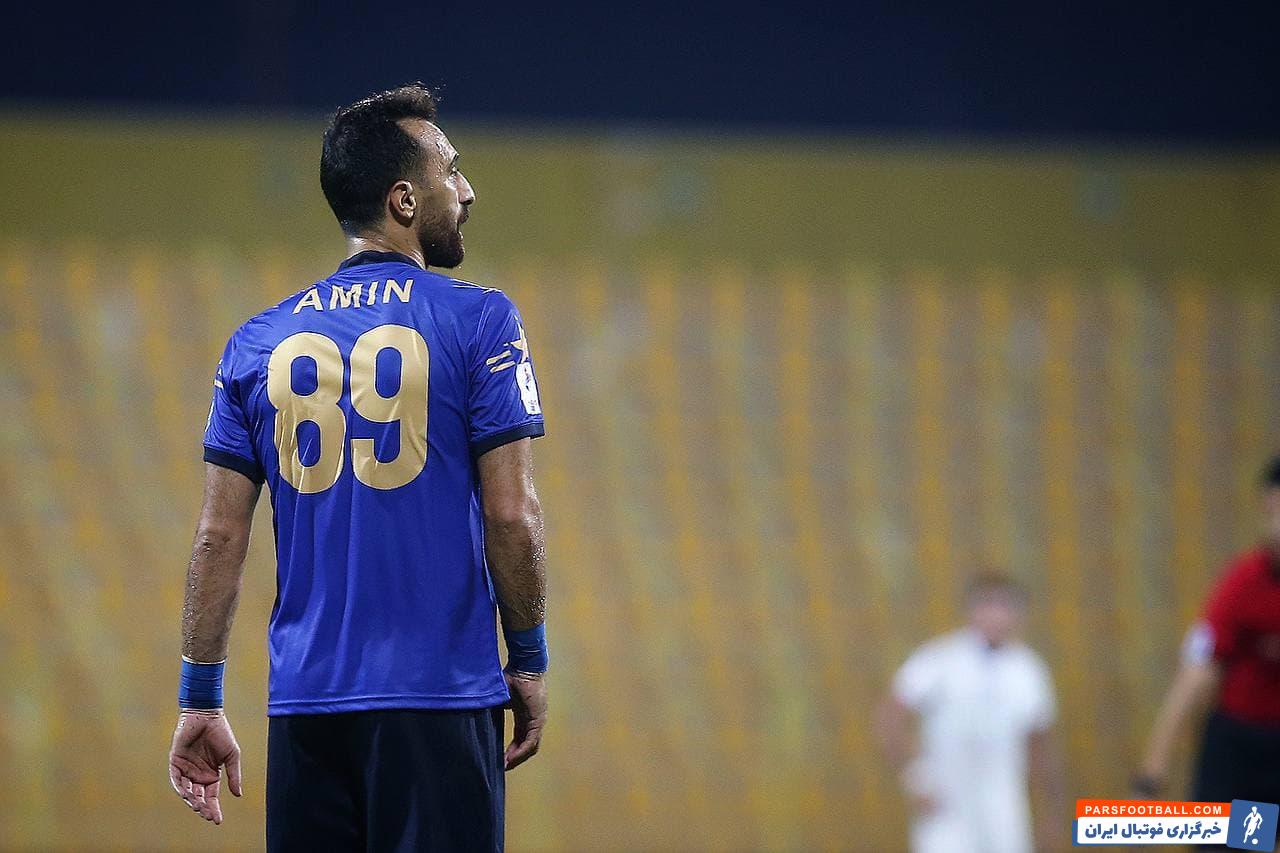 خط خوردن امین قاسمی نژاد از لیست استقلال