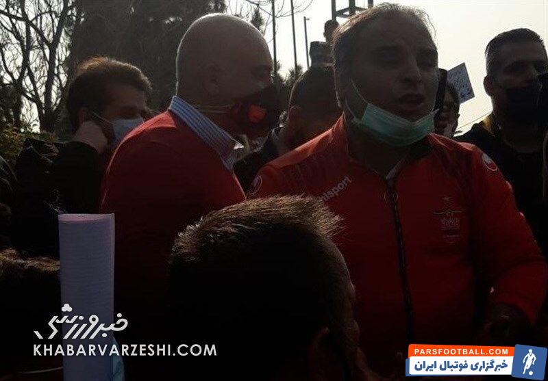 عکس| حضور صدری در جمع پرسپولیسی&zwnj;های معترض/ پای پیشکسوت پرسپولیس هم باز شد  