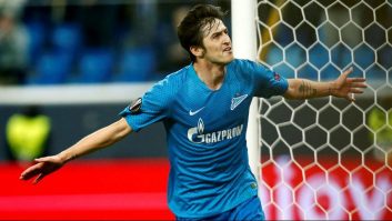 مخالفت باشگاه زنیت با جدایی سردار آزمون