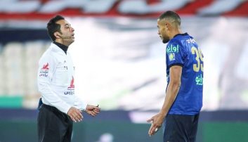 ادعای داور سرشناس درباره پنالتی استقلال در دربی