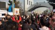 هواداران پرسپولیس در اعتراض به وضعیت مدیریتی این باشگاه امروز مقابل وزارت ورزش تجمع کردند.