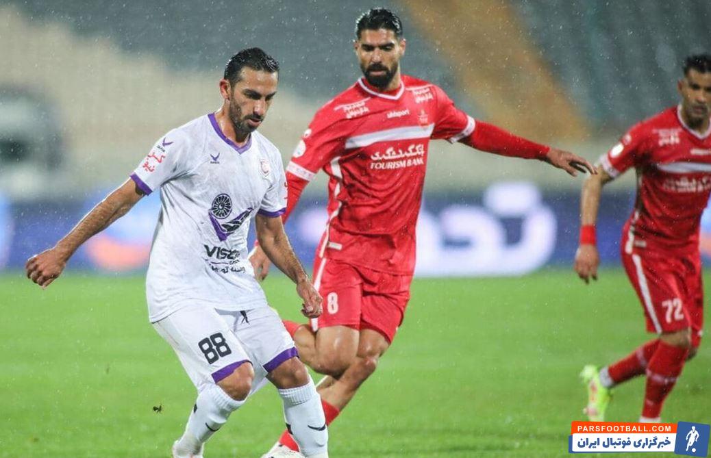 صبر یحیی گل محمدی چگونه لبریز شد ؛ رضا اسدی بازیکنی که آن قدر پاس اشتباه داد تا تعویض شد