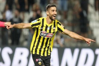 میلاد محمدی مدافع راست ایرانی تیم آاک آتن یونان مصدوم شد