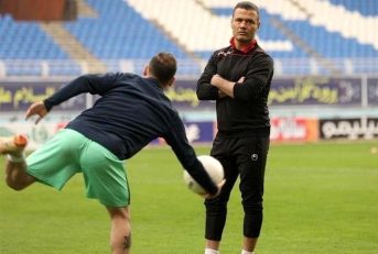 داوود سیدعباسی : می خواهم نشان بدهم شاگرد خَلَف استقلال هستم