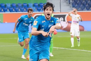 با اعلام رسانه های روسیه ای ، باشگاه لیون فرانسه برای جذب سردار آزمون مذاکرات رسمی خود را با باشگاه زنیت روسیه آغاز کرده است.