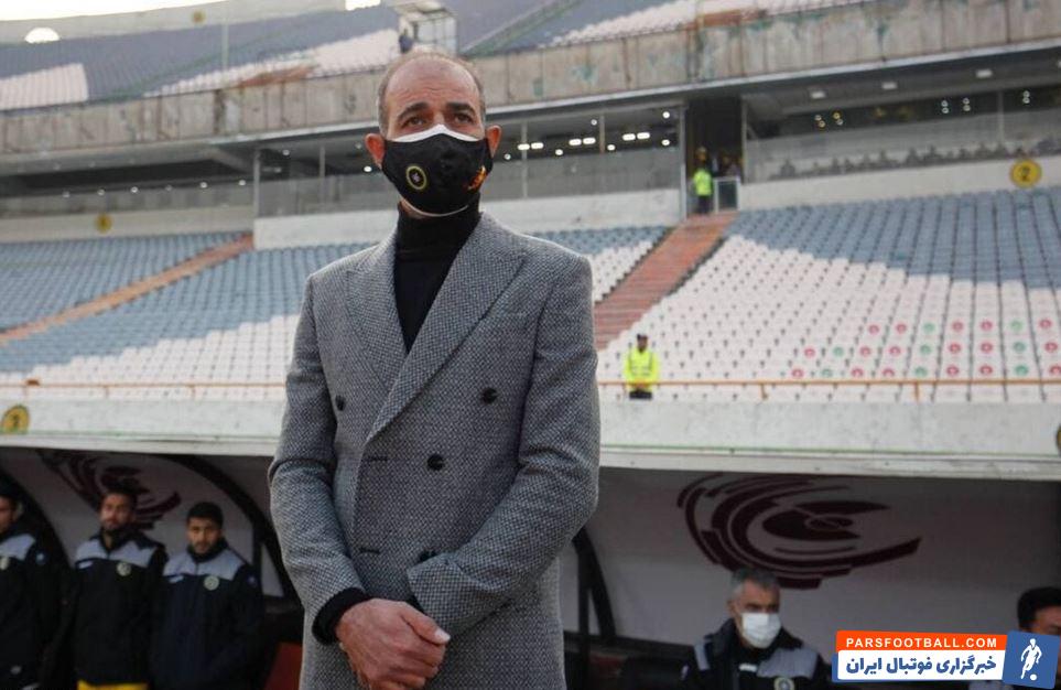 واکنش محرم نویدکیا به حذف ستاره لوگوی پرسپولیس در پوستر باشگاه سپاهان ؛ این چیزها اجتناب ناپذیر است