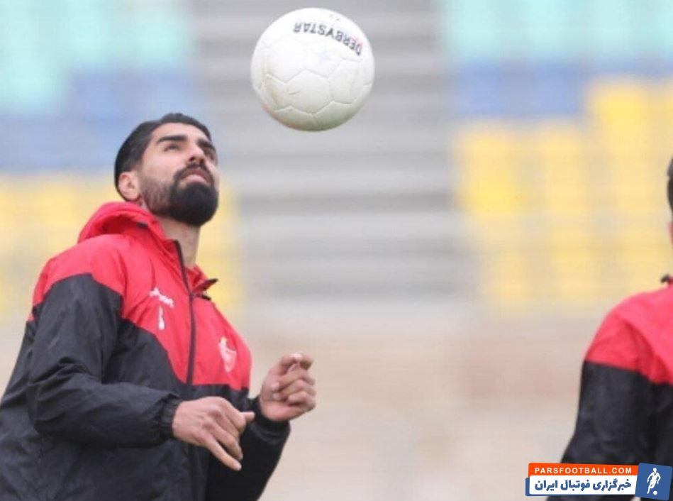 کمال کامیابی نیا جایگزین رضا اسدی در ترکیب پرسپولیس مقابل استقلال