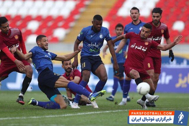 حیدر سلیمانی : داور بازی شهر خودرو و استقلال با مرادمند مماشات کرد و کارت زرد دوم را به او نداد
