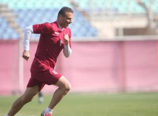 مصدومیت کشیدگی کشاله ران سید جلال حسینی عامل غیبت او در دربی استقلال و پرسپولیس