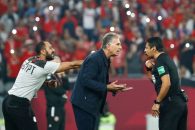 نیمه نهایی جام عرب ؛ از مشاجره علیرضا فغانی با کارلوس کی روش تا اعلام پنالتی نادرست