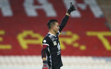 طعنه حامد لک به داور بازی با پیکان