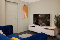 معرفی کامل تلویزیون 55 اینچ سامسونگ 55AU9000 از سایت رکسوند