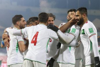 سازمان زیباسازی شهر تهران پس از پایان بازی ایران به سفر قطر را اکران کرد