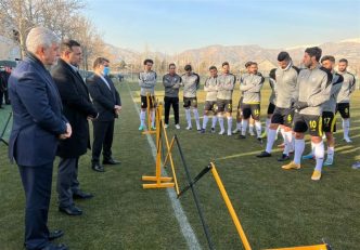 حمید سجادی وزیر ورزش و جوانان در تمرین تیم ملی حضور یافت