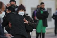 پس از خوش و بش قبل از بازی گل گهر و هوادار ؛ ناراحتی امیر قلعه نویی از رضا عنایتی برای یک مصاحبه