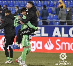 پیروزی پونفرادینا مقابل هوئسکا با درخشش امیر عابدزاده ؛ بچه عقاب تفاوت را رقم زد