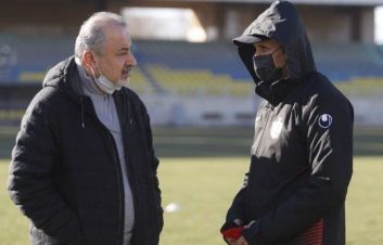 در تماس تلفنی درویش با گل محمدی رخ داد : شوکه شدن مدیرعامل پرسپولیس از اقدام یحیی ؛ چطور در این مدت کوتاه این تصمیم را گرفتی؟