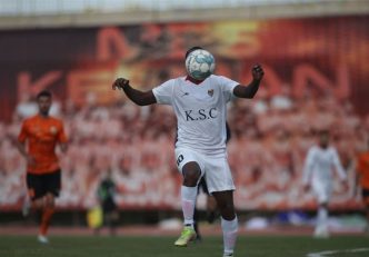 فرزاد آشوبی : در صورت رعایت نکردن مسائل حرفهای، اوضاع فوتبال ایران خندهدارتر می شود