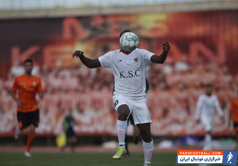 فرزاد آشوبی : در صورت رعایت نکردن مسائل حرفهای، اوضاع فوتبال ایران خندهدارتر می شود