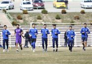 استقلال ؛ محمدحسین مرادمند مدافع جنجالی آبی پوشان در تمرینات شرکت کرد