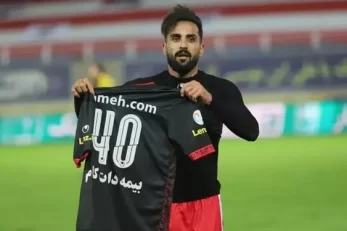 حامد پاکدل بازیکن تیم فوتبال پرسپولیس بعد از گلزنی به نساجی خوشحالی معناداری را انجام داد.