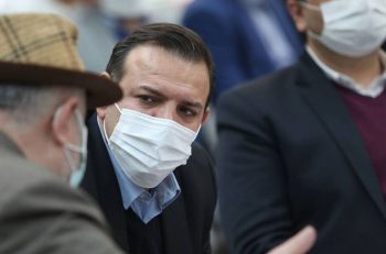 پنجشنبه 28 بهمن زمان تشکیل جلسه هیئت رئیسه فدراسیون فوتبال برای عزل عزیزی خادم ؛ هیات رئیسه حق عزل موقت دارد نه عزل دائم