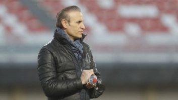 رد شدن درخواست یحیی گل محمدی سرمربی پرسپولیس برای تعویق یکی دو هفته ای بازی های لیگ برتر