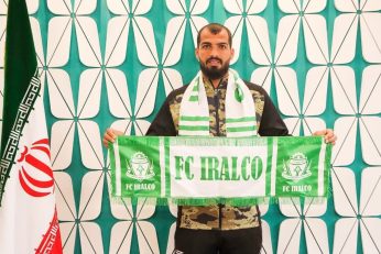 علی آل کثیر در واکنش به اشتباهات داور بازی پرسپولیس و آلومینیوم : نظری ندارم !