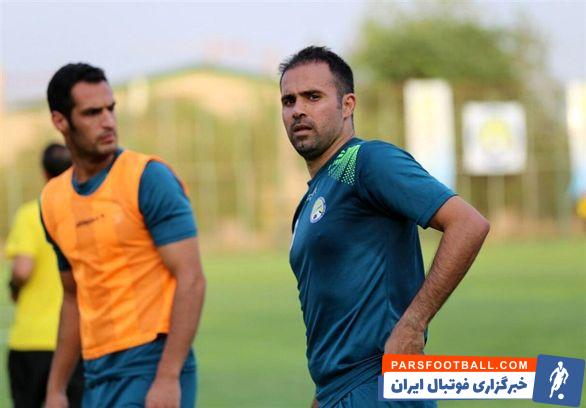 محمد نصرتی پیشکسوت پرسپولیس : سید جلال حسینی سن و سالش بالا رفته و مثل روزهای اوجش نیست