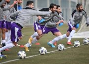 اتفاق عجیب در مراسم جشن تولد در اردوی تیم ملی ؛ خطر از بیخ گوش کریم انصاری فرد گذشت