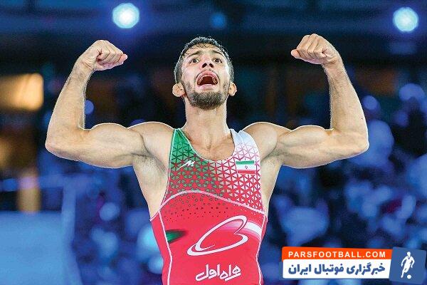 کشتی ؛ محمدعلی گرایی قهرمان کشتی فرنگی جهان درباره استقلال صحبت کرد