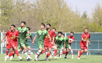 پرسپولیس با تغییرات هجومی مقابل تیم رضا عنایتی در هوادار