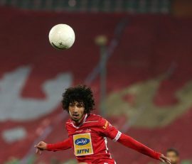 کنایه هنانوف مدافع پرسپولیس به داوران دربی 98 : بازی ۱۴ به ۱۱ خیلی سخت است !