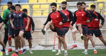 گزارش آخرین تمرین پرسپولیس پیش از سفر به مسجدسلیمان ؛ از آمادگی کامل بازیکنان تا تداوم غیبت سیامک نعمتی