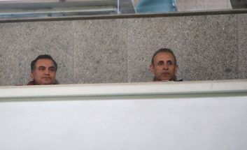 استقبال یحیی گل محمدی از دراگان اسکوچیچ در حاشیه بازی پرسپولیس و هوادار