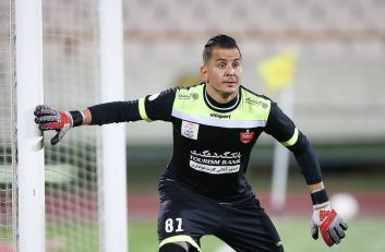 حامد لک در پرسپولیس